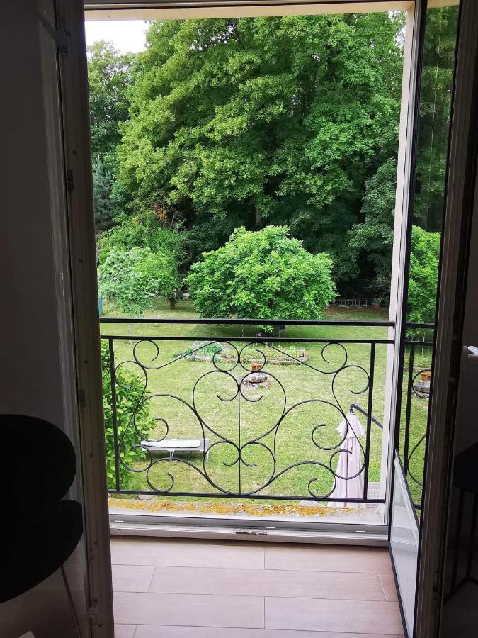 Chambre Au Calme Domont Exterior foto